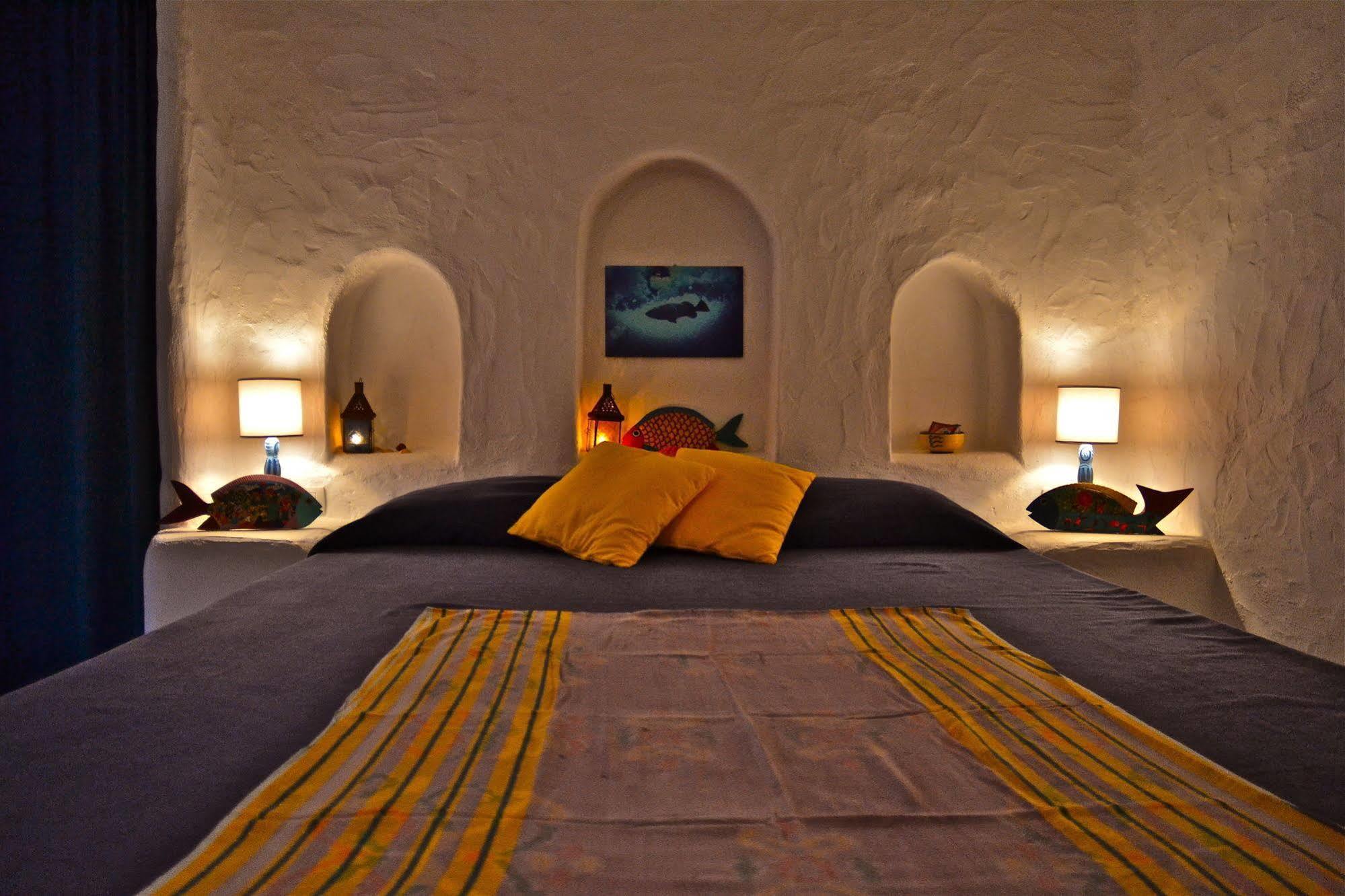 Poecylia Bed and Breakfast Carloforte  Eksteriør billede